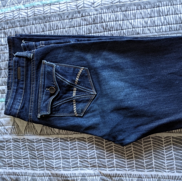 KUT From the Kloth Baby Bootcut 6 - Picture 6 of 9